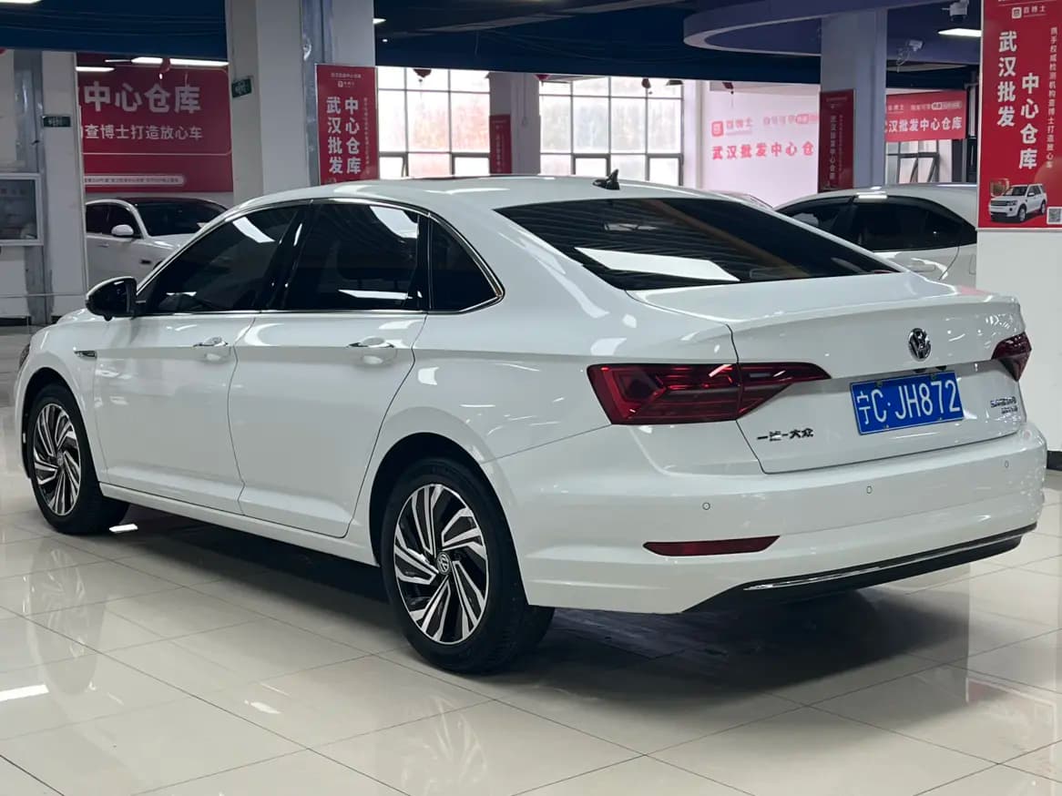 Volkswagen Sagitar 2021 г. 34103 км. — фото 4