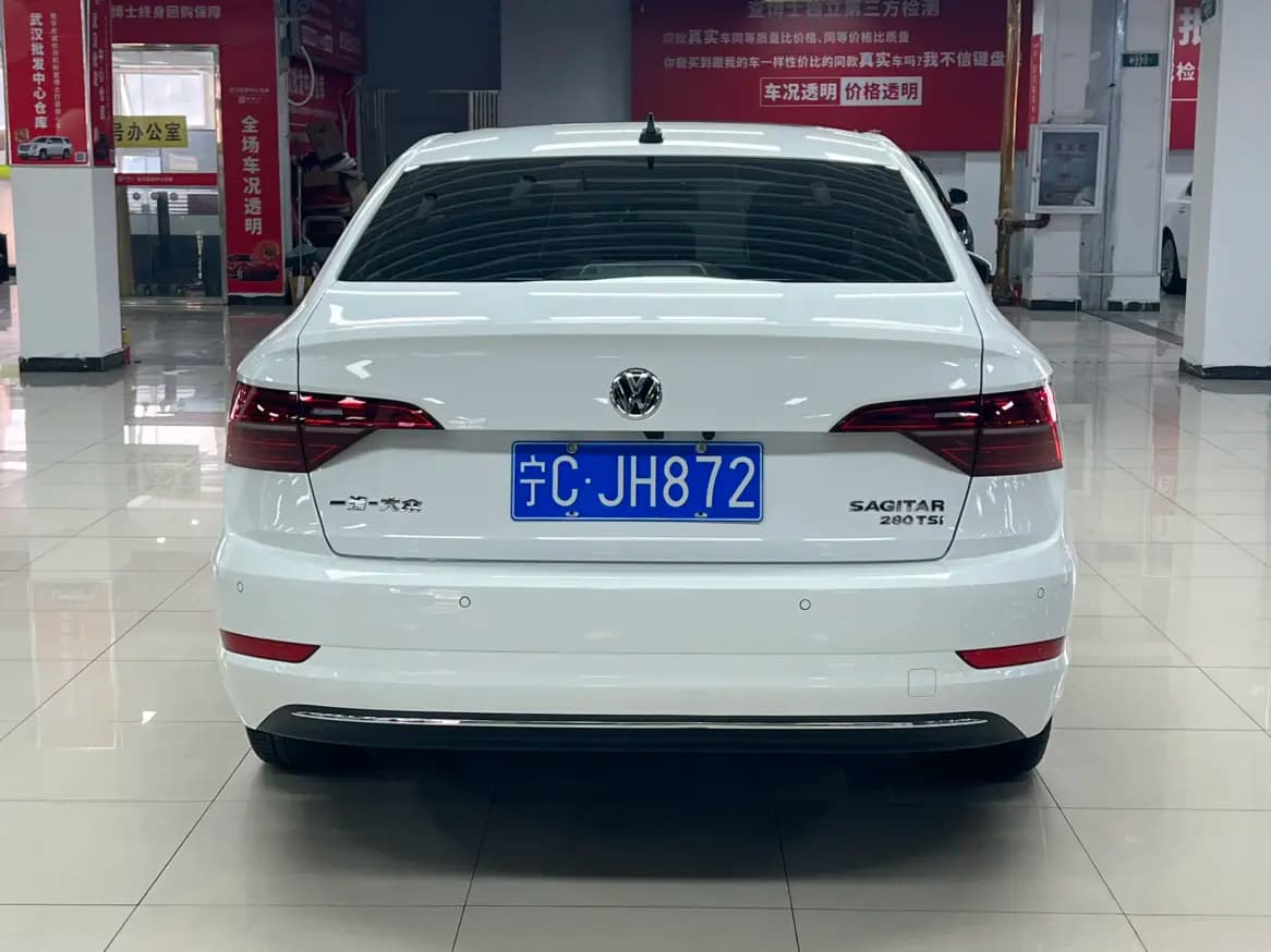 Volkswagen Sagitar 2021 г. 34103 км. — фото 5