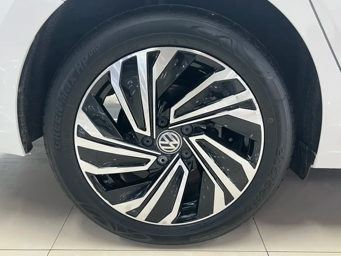 Volkswagen Sagitar 2021 г. 34103 км. — фото 9