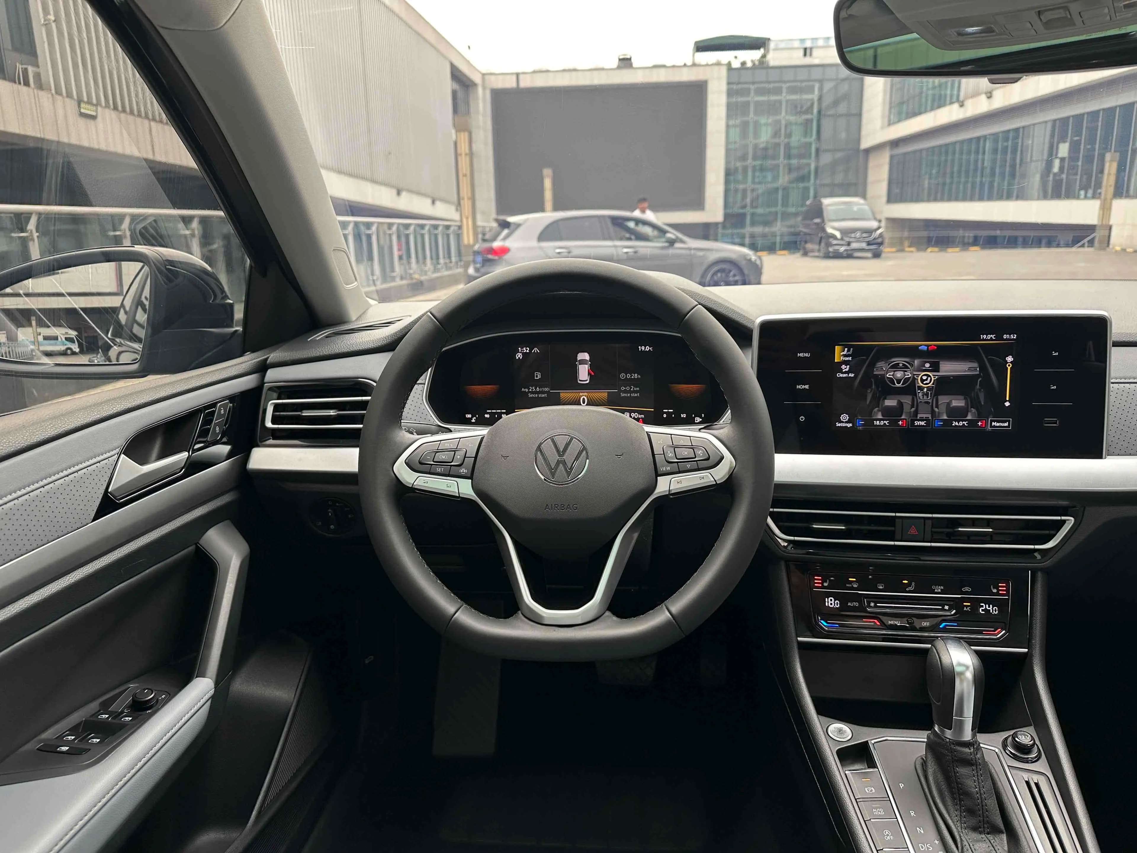 Volkswagen Lavida 2022 г. 41117 км. — фото 11
