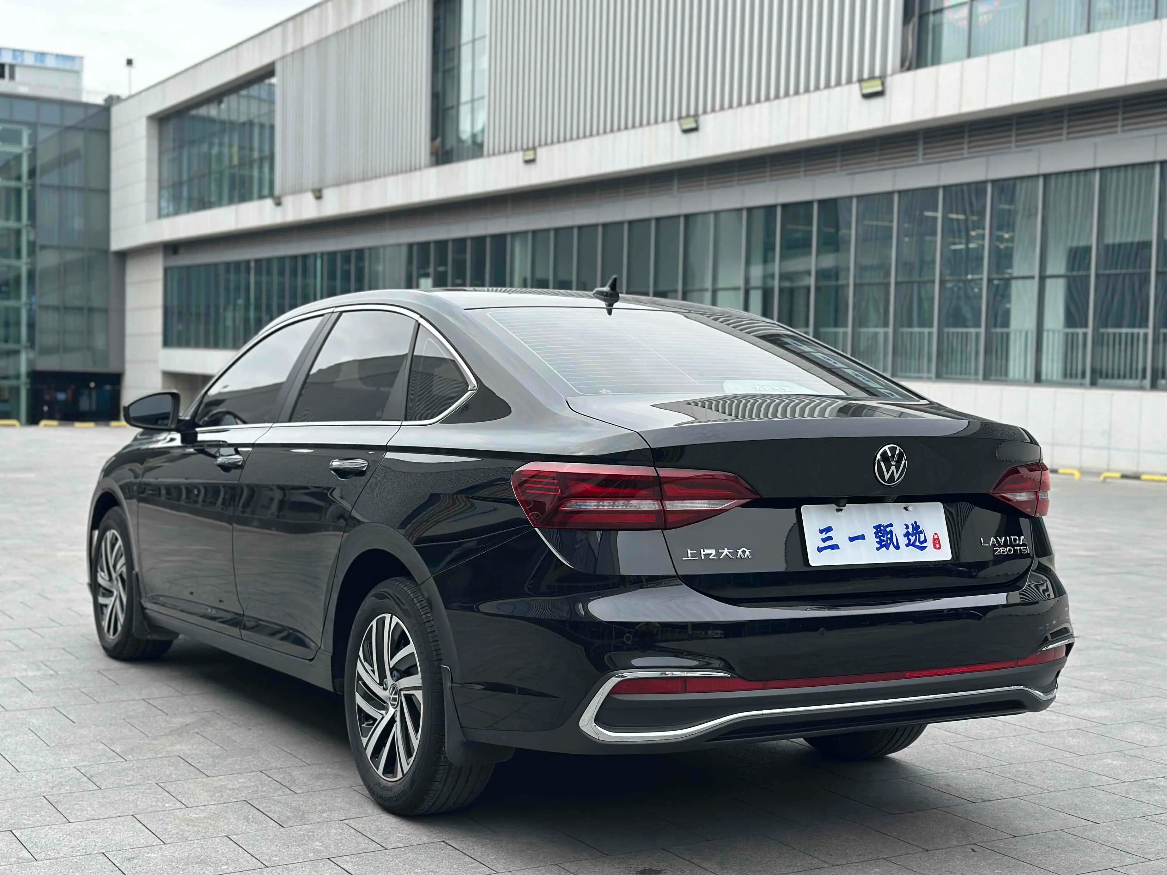 Volkswagen Lavida 2022 г. 41117 км. — фото 3