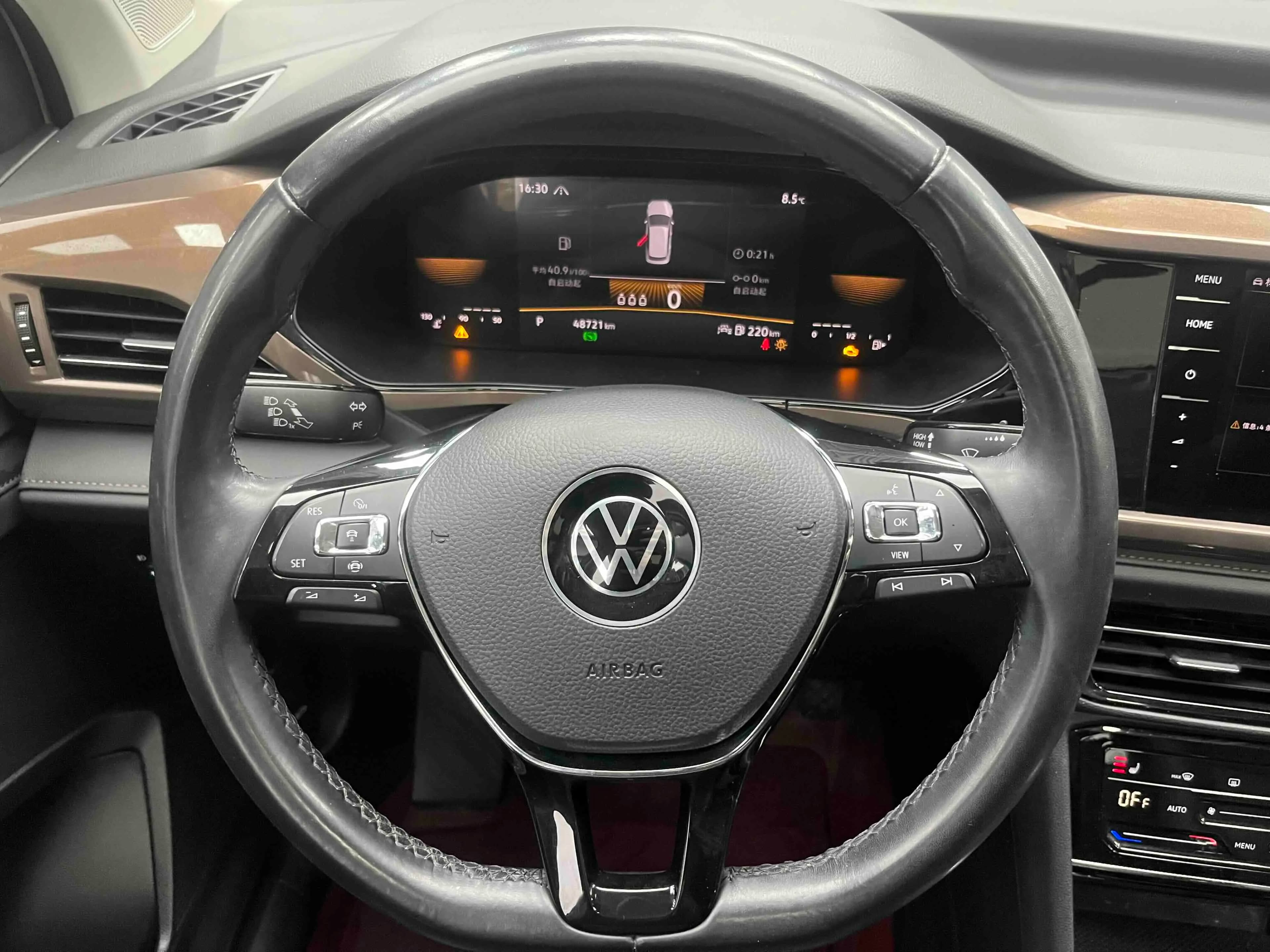 Volkswagen Tharu 2022 г. 49040 км. — фото 17