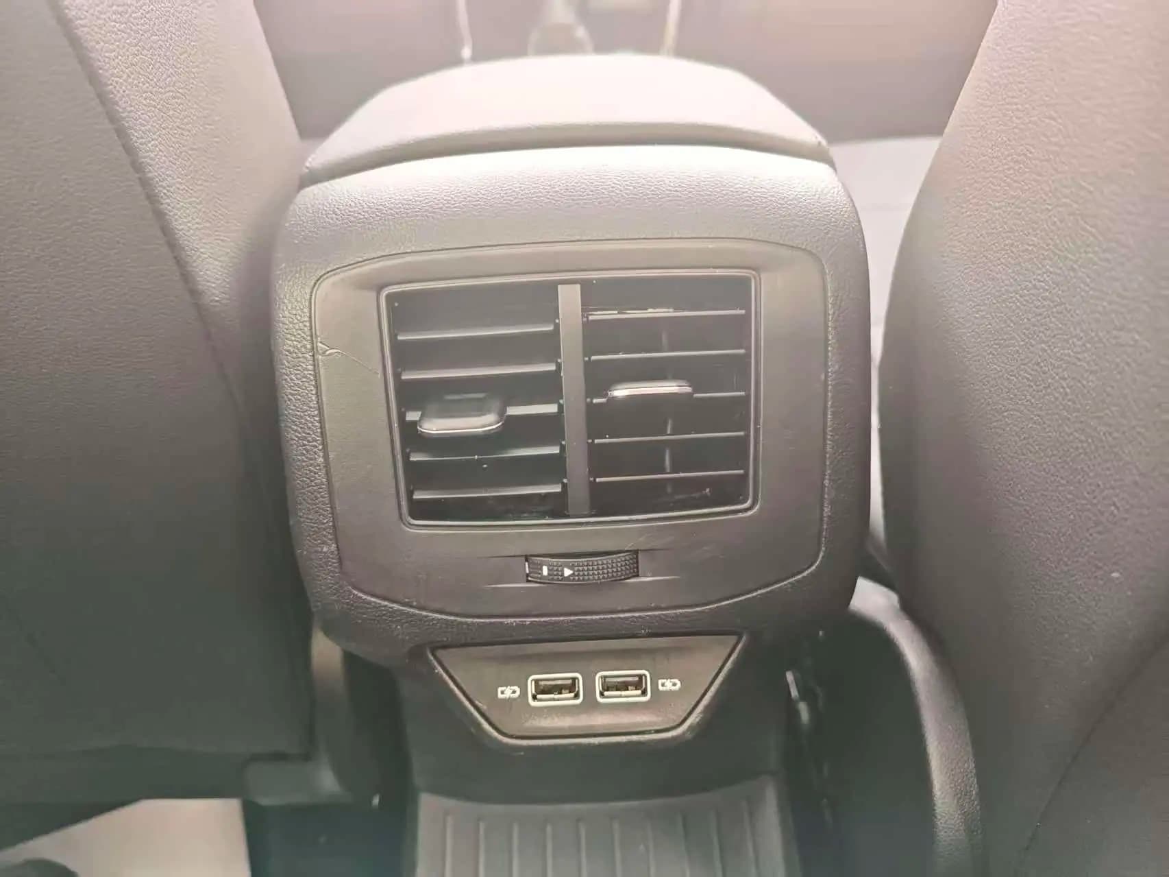 Volkswagen T-Roc 2022 г. 41108 км. — фото 8