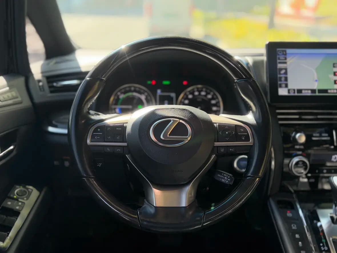 Lexus LM 2021 г. 89094 км. — фото 12