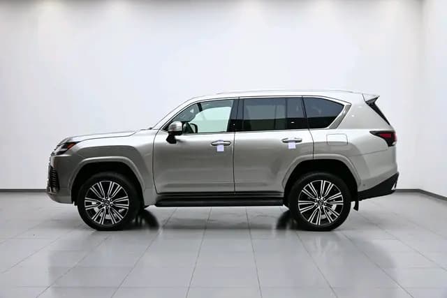 Lexus LX 2025 г. 3259 км. — фото 4