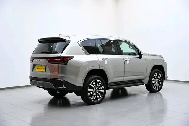 Lexus LX 2025 г. 3259 км. — фото 7