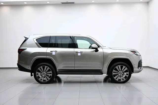 Lexus LX 2025 г. 3259 км. — фото 8