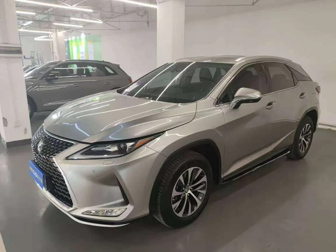 Lexus RX 2022 г. 56044 км.