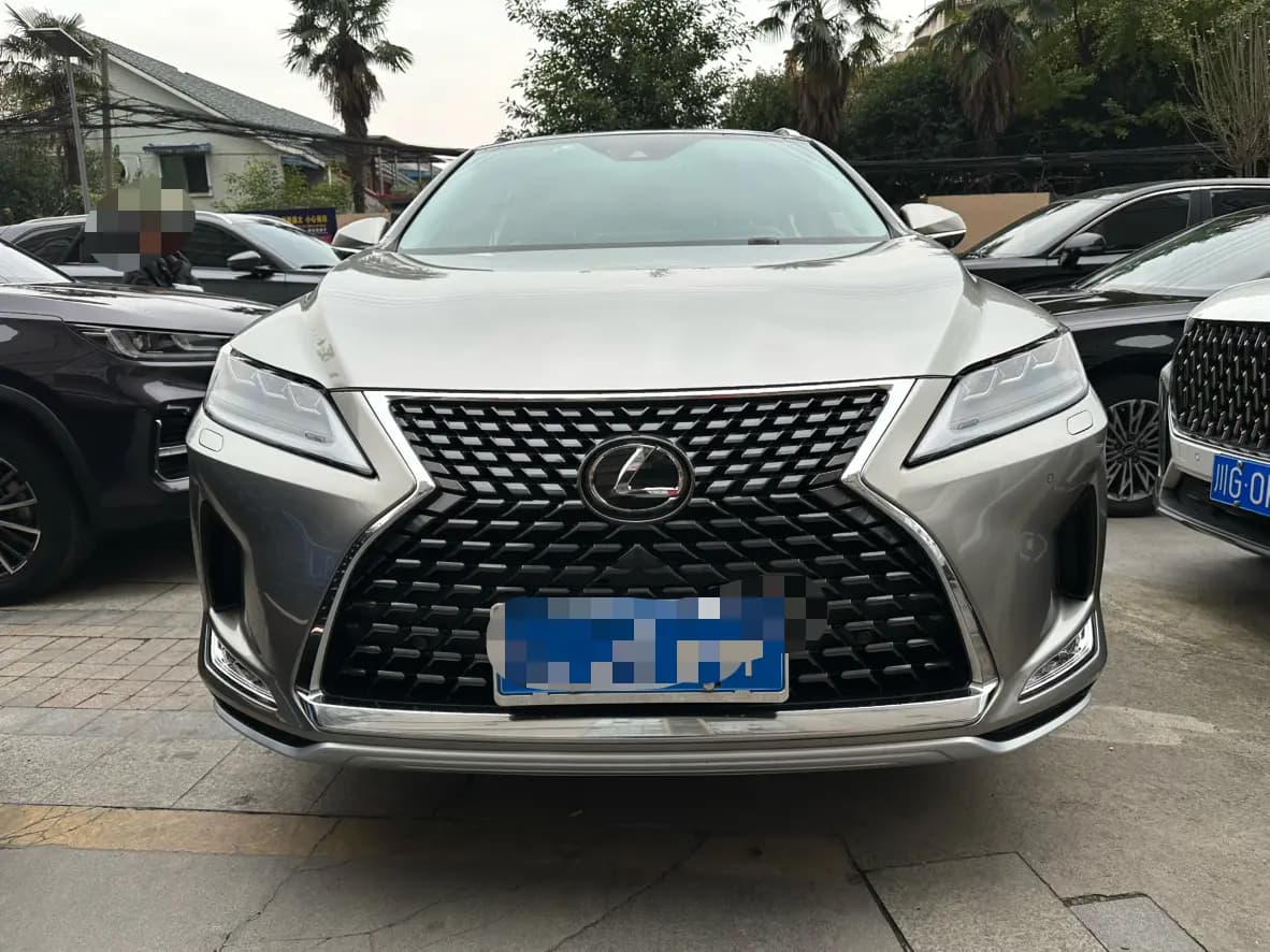 Lexus RX 2021 г. 77041 км. — фото 2