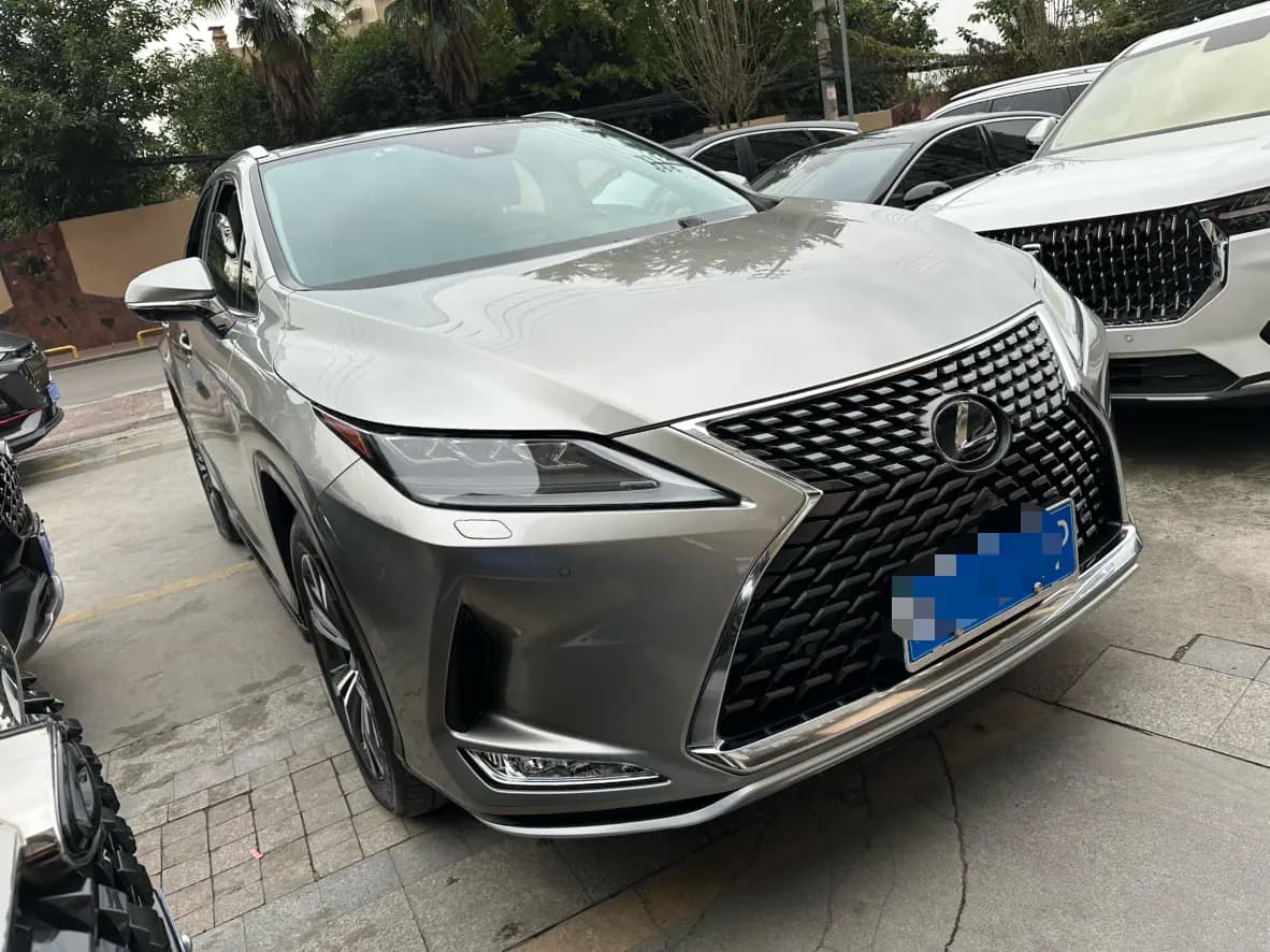Lexus RX 2021 г. 77041 км. — фото 3