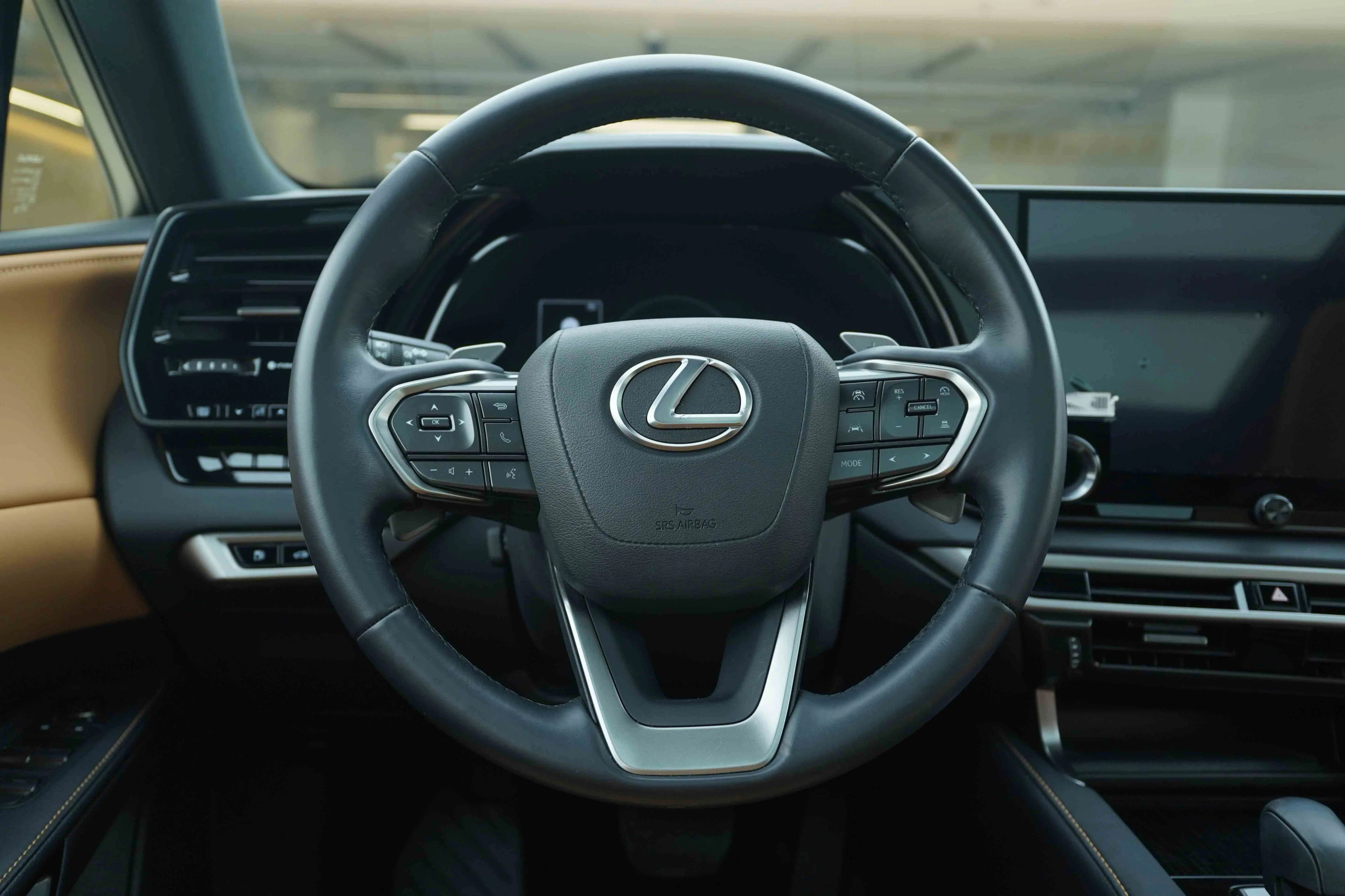 Lexus RX 2024 г. 37039 км. — фото 12