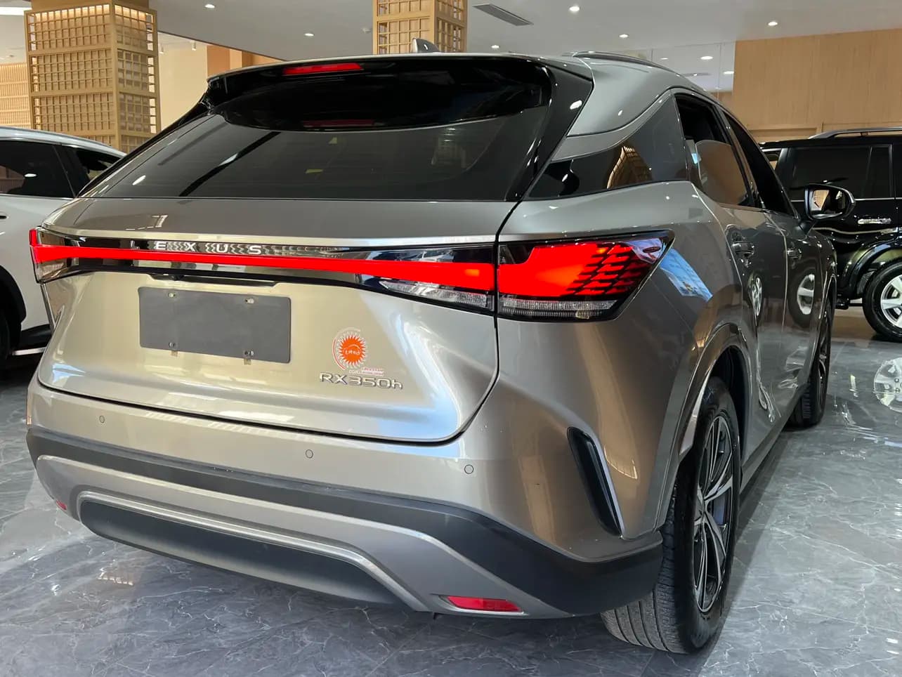 Lexus RX 2024 г. 49038 км. — фото 6