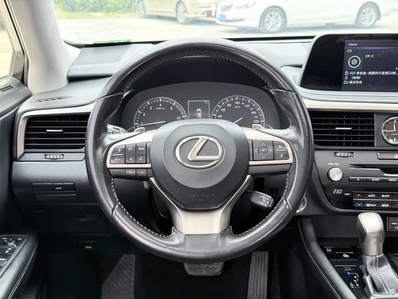 Lexus RX 2021 г. 73037 км. — фото 11