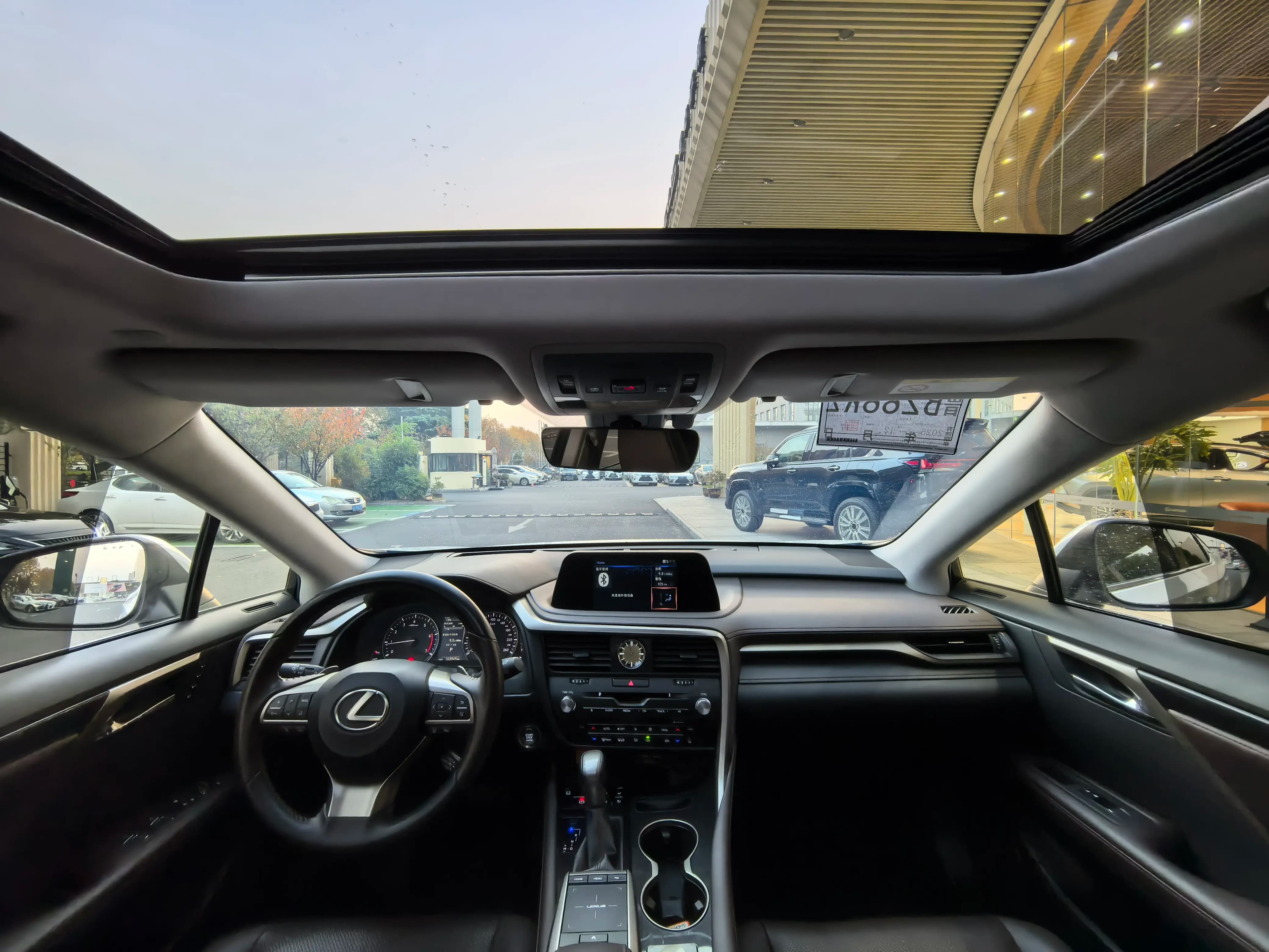 Lexus RX 2022 г. 103034 км. — фото 14