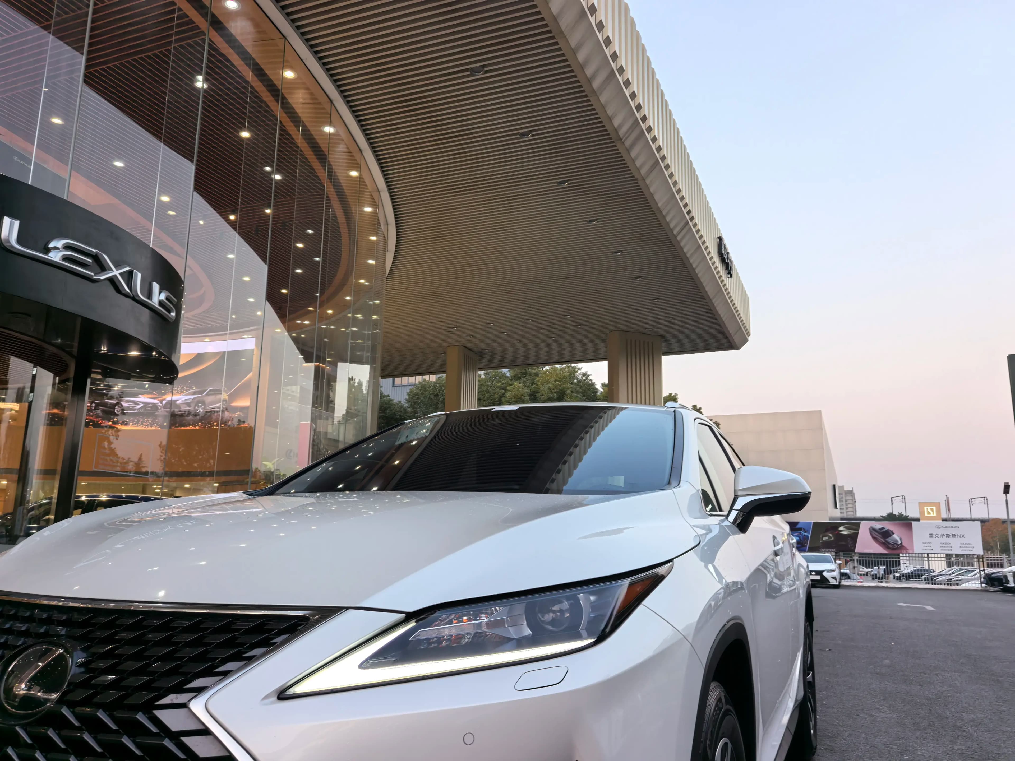 Lexus RX 2022 г. 103034 км. — фото 8