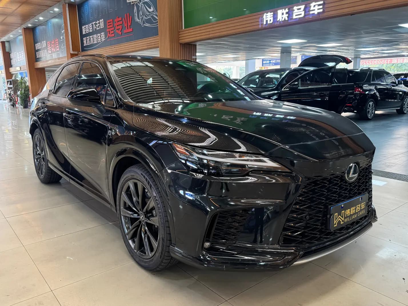 Lexus RX 2023 г. 54032 км. — фото 3