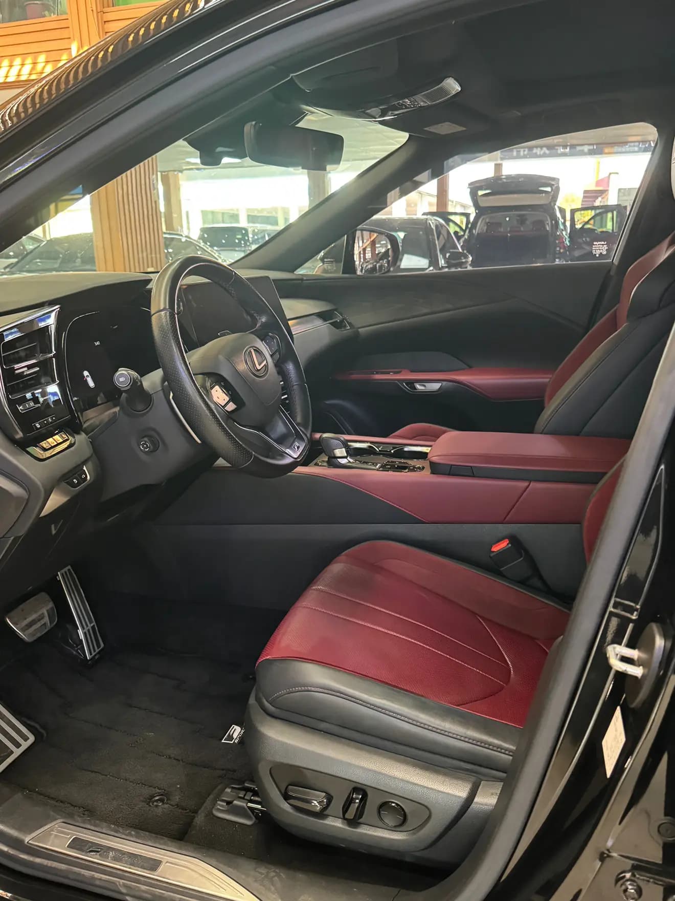 Lexus RX 2023 г. 54032 км. — фото 9