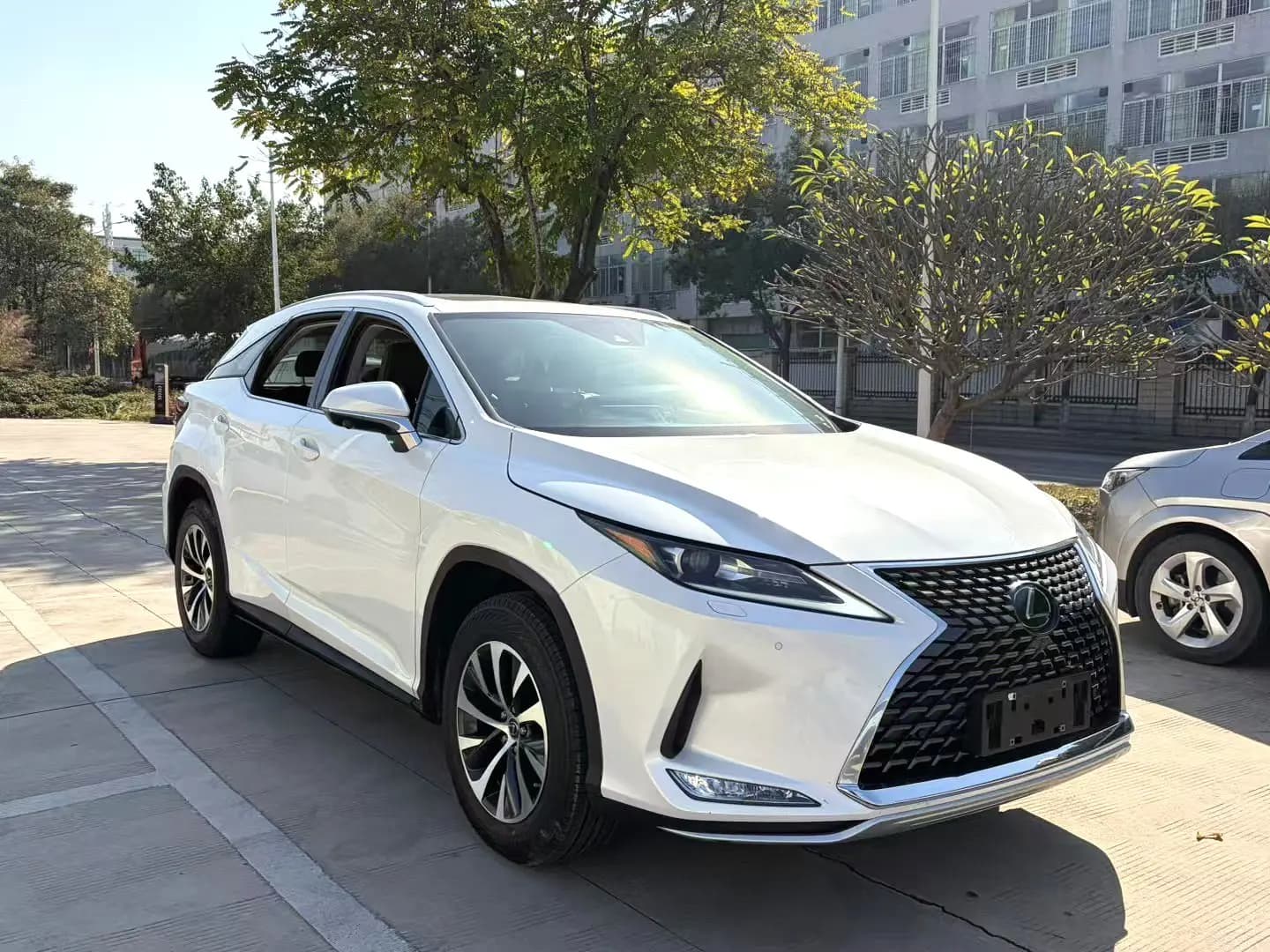 Lexus RX 2022 г. 70031 км. — фото 3