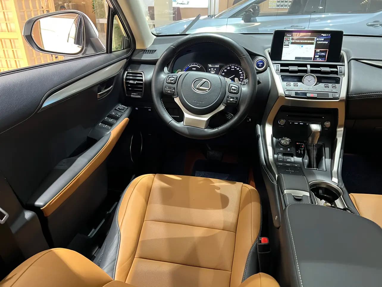 Lexus NX 2021 г. 87014 км. — фото 14