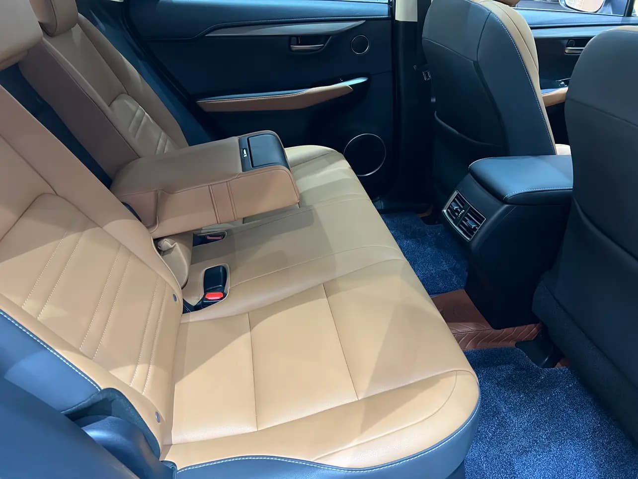 Lexus NX 2021 г. 87014 км. — фото 16