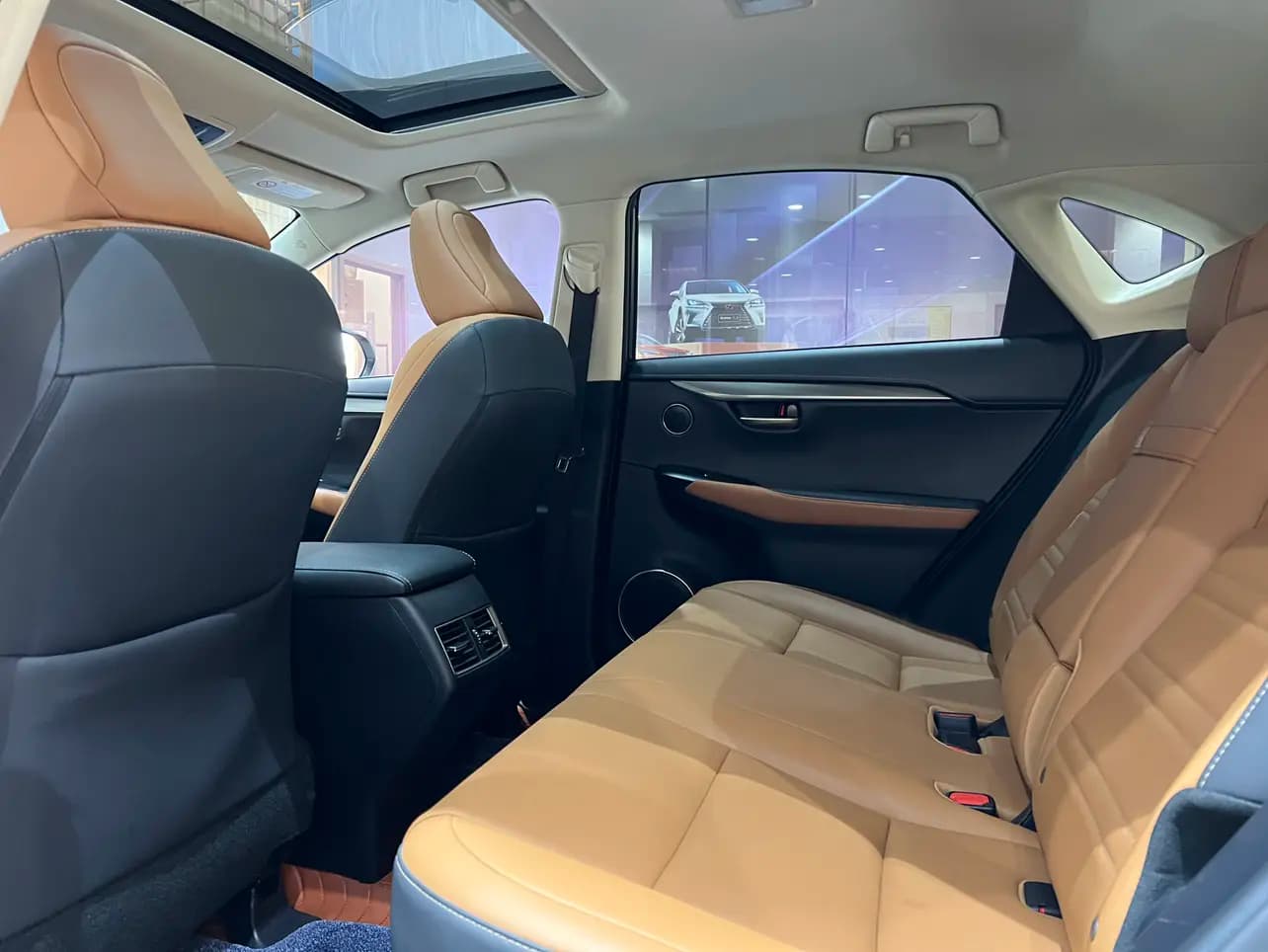 Lexus NX 2021 г. 87014 км. — фото 17
