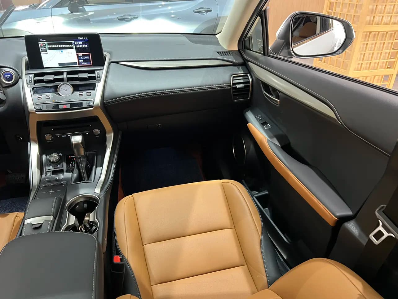 Lexus NX 2021 г. 87014 км. — фото 9