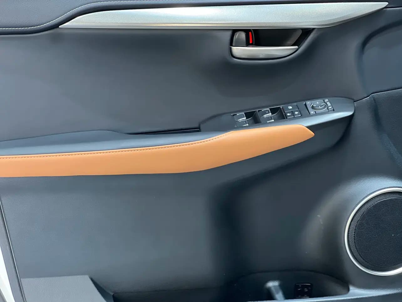 Lexus NX 2021 г. 87014 км. — фото 10
