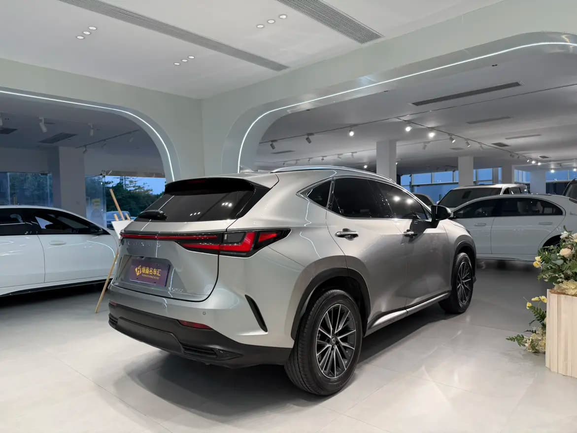 Lexus NX 2023 г. 32016 км. — фото 6