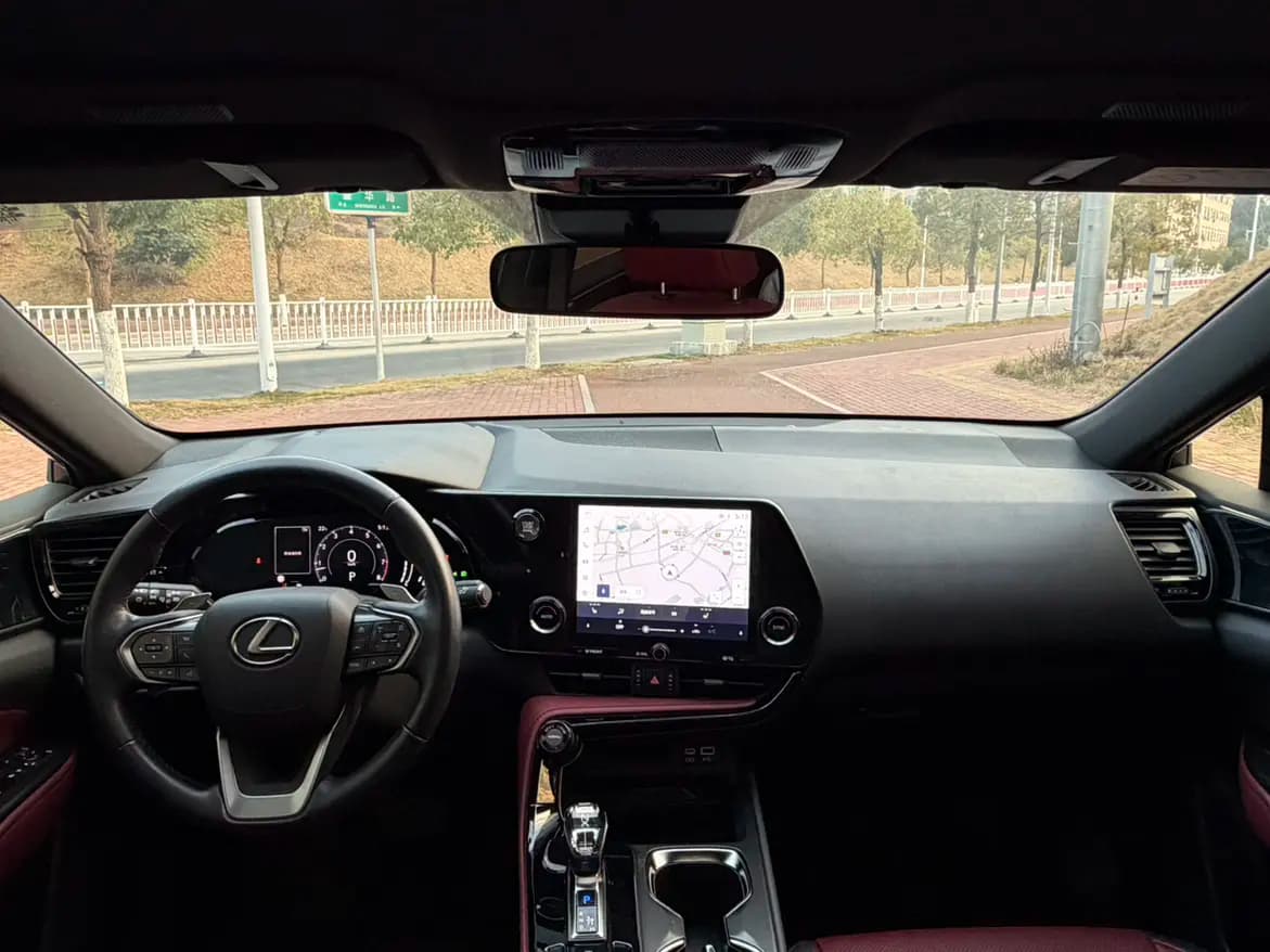 Lexus NX 2023 г. 32016 км. — фото 8