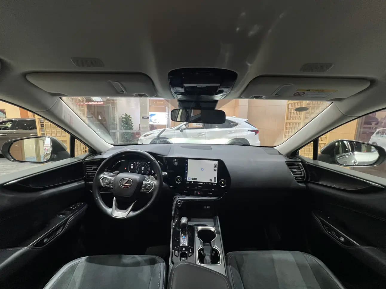 Lexus NX 2023 г. 27017 км. — фото 5
