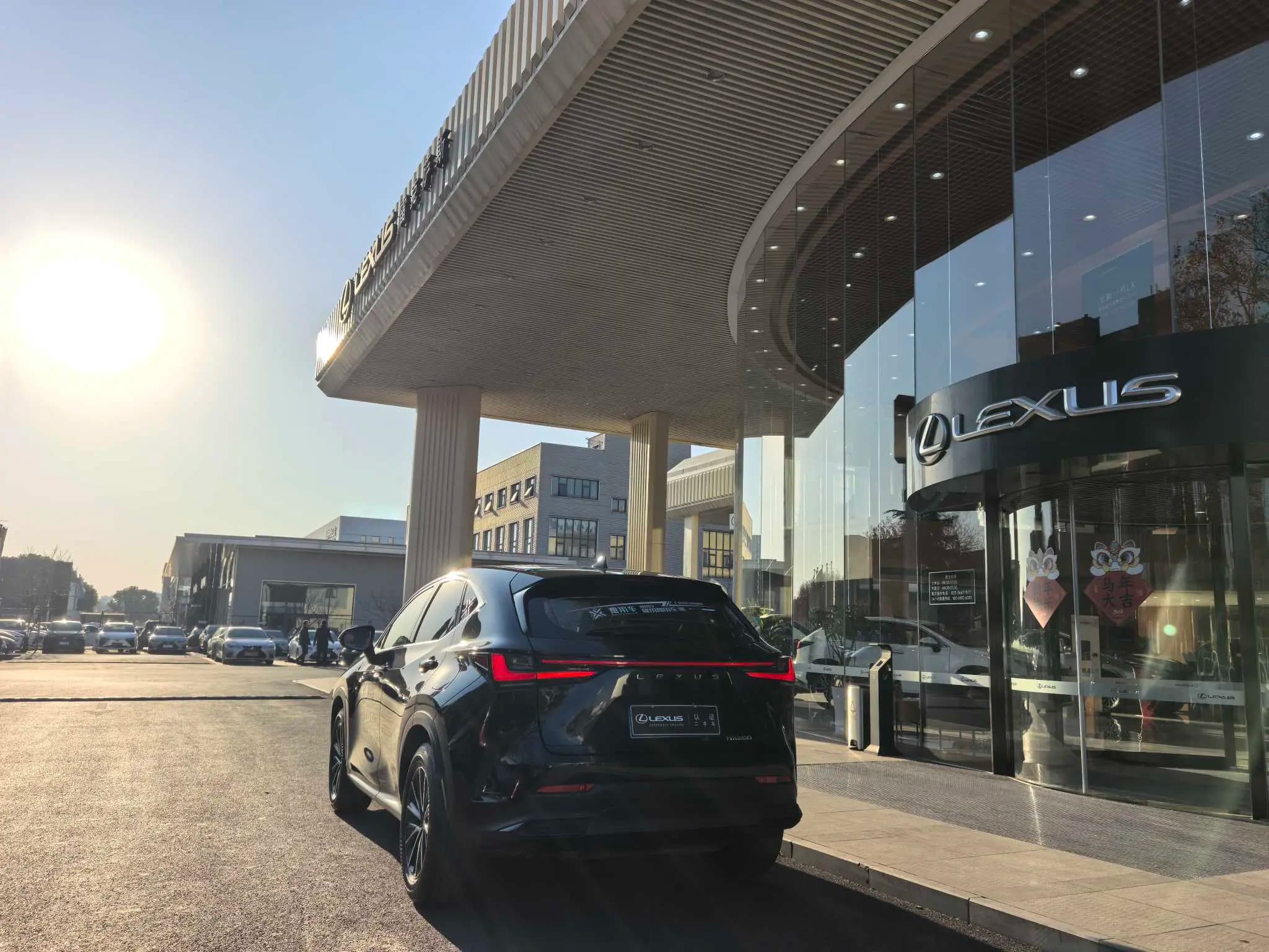 Lexus NX 2023 г. 36018 км. — фото 8