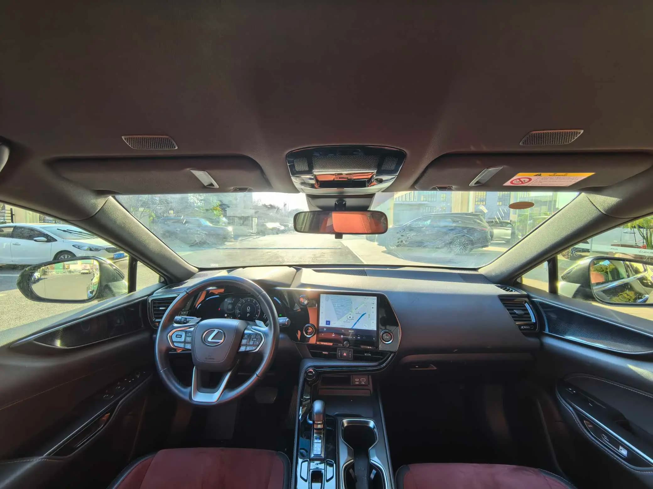 Lexus NX 2023 г. 36018 км. — фото 10