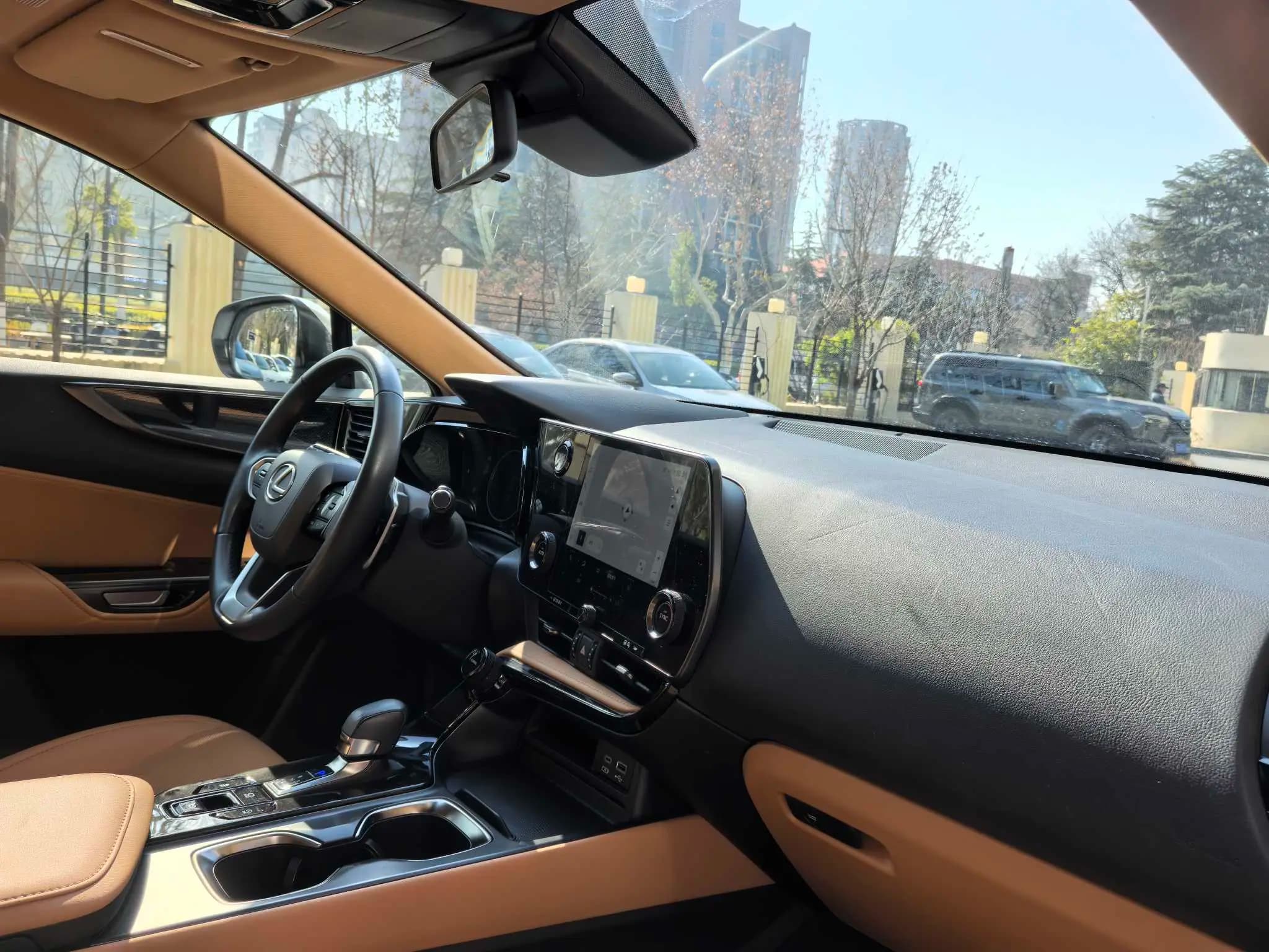 Lexus NX 2023 г. 40020 км. — фото 6