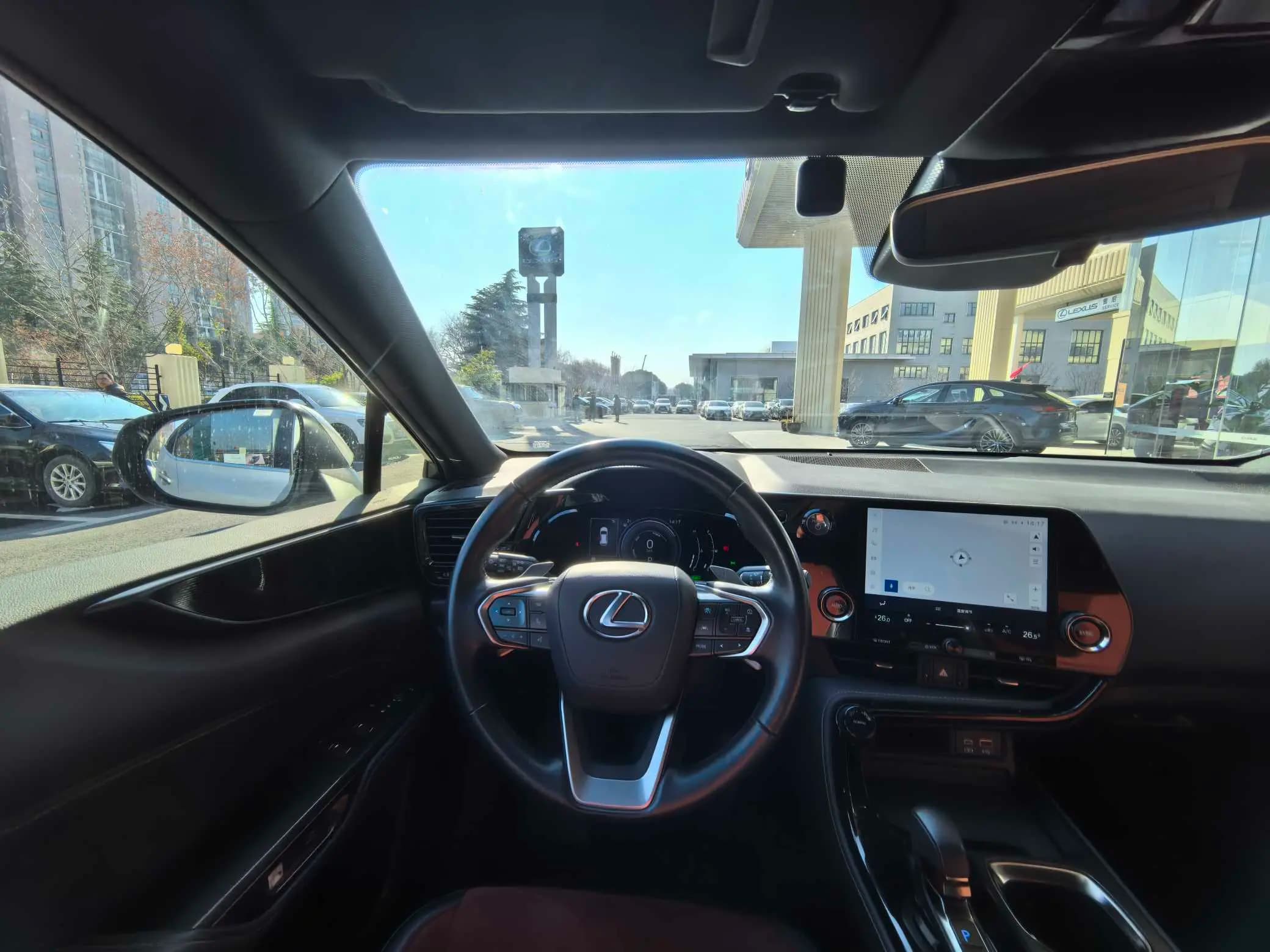 Lexus NX 2023 г. 44021 км. — фото 9