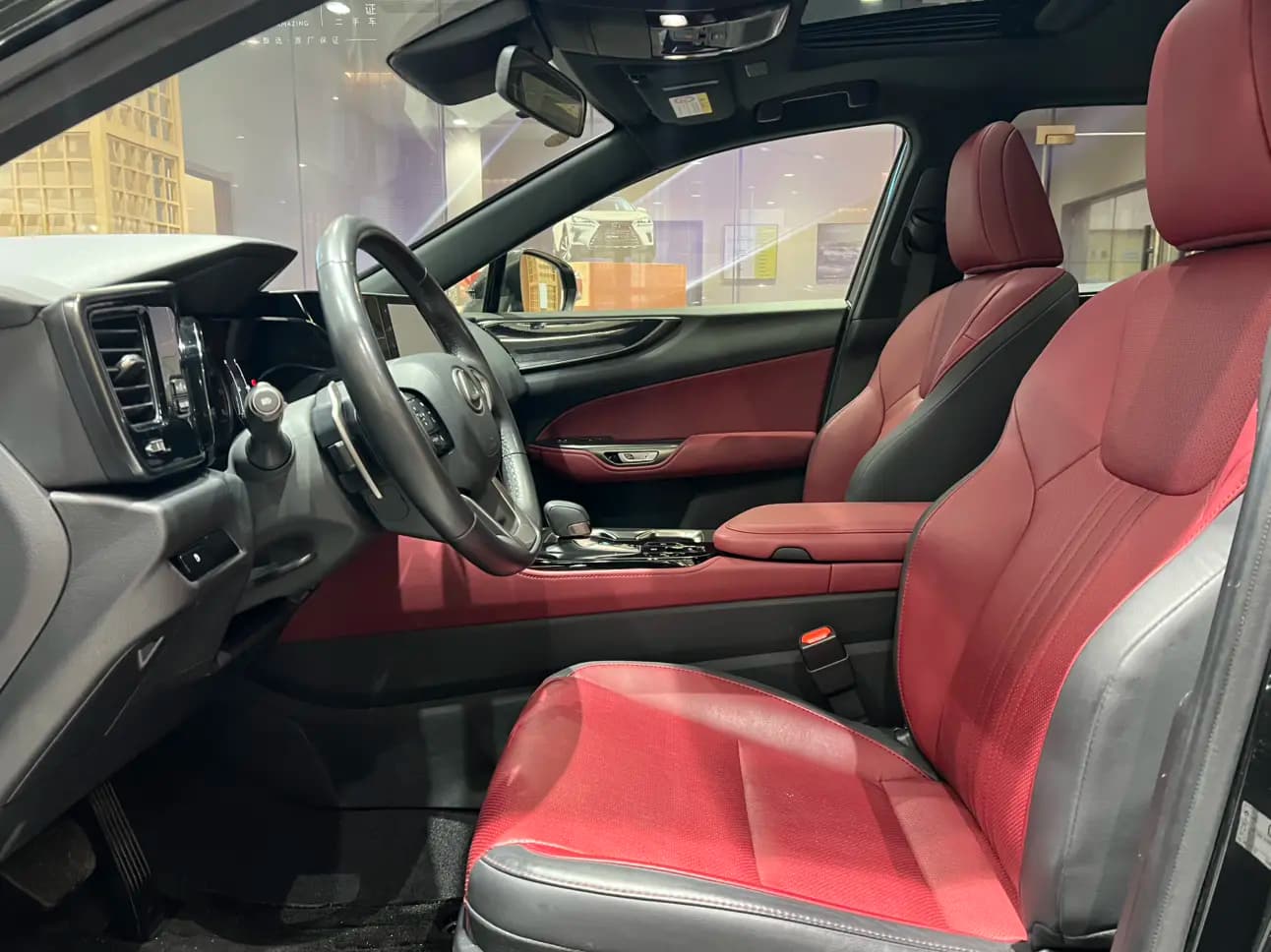 Lexus NX 2023 г. 43024 км. — фото 9