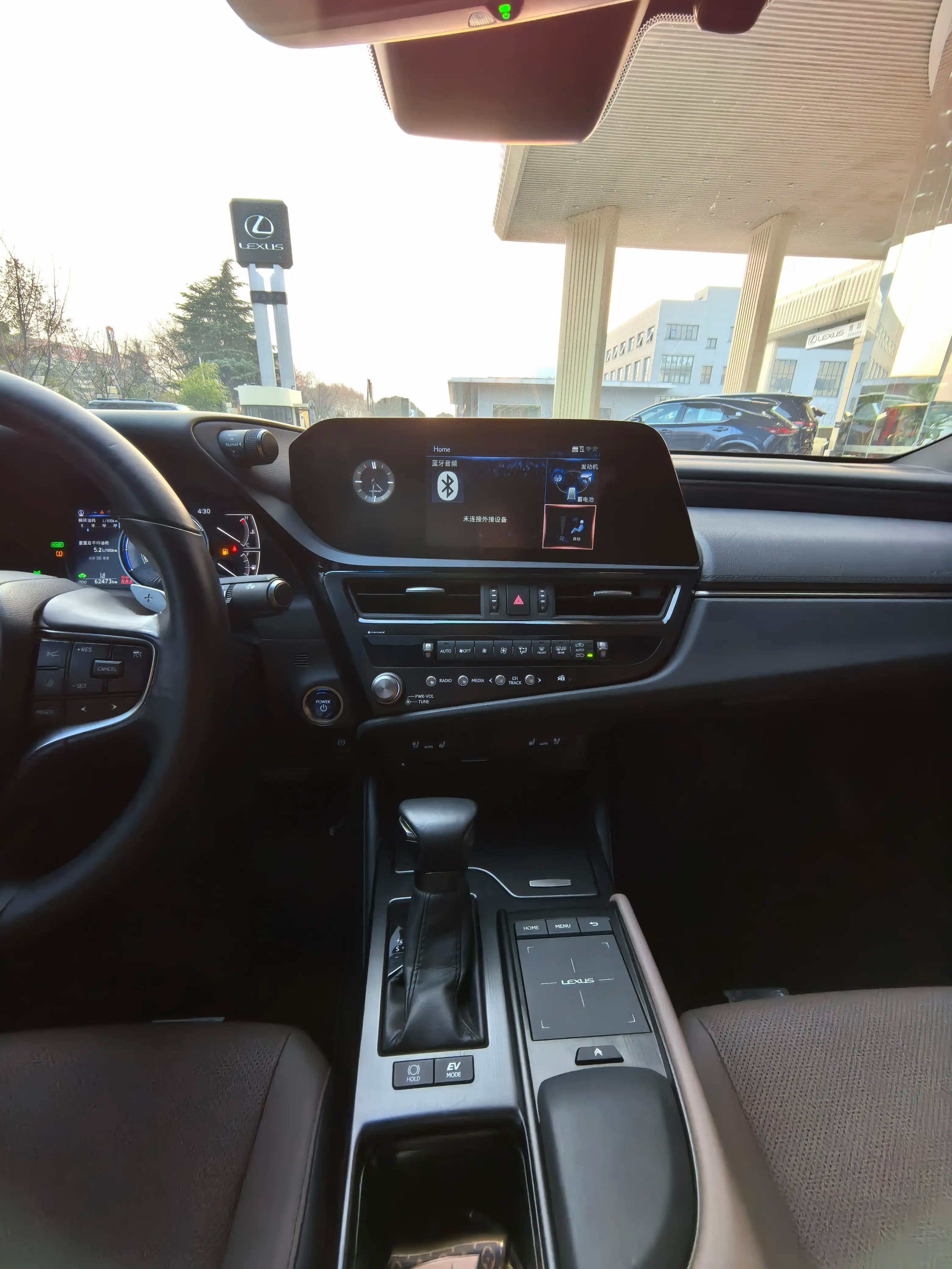 Lexus ES 2021 г. 62000 км. — фото 9