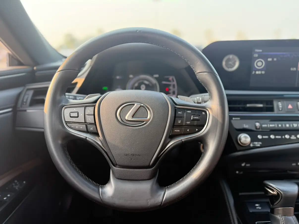 Lexus ES ES 300h 2.5 CVT (218 л.с.) 2022 г. 50002 км — фото 11