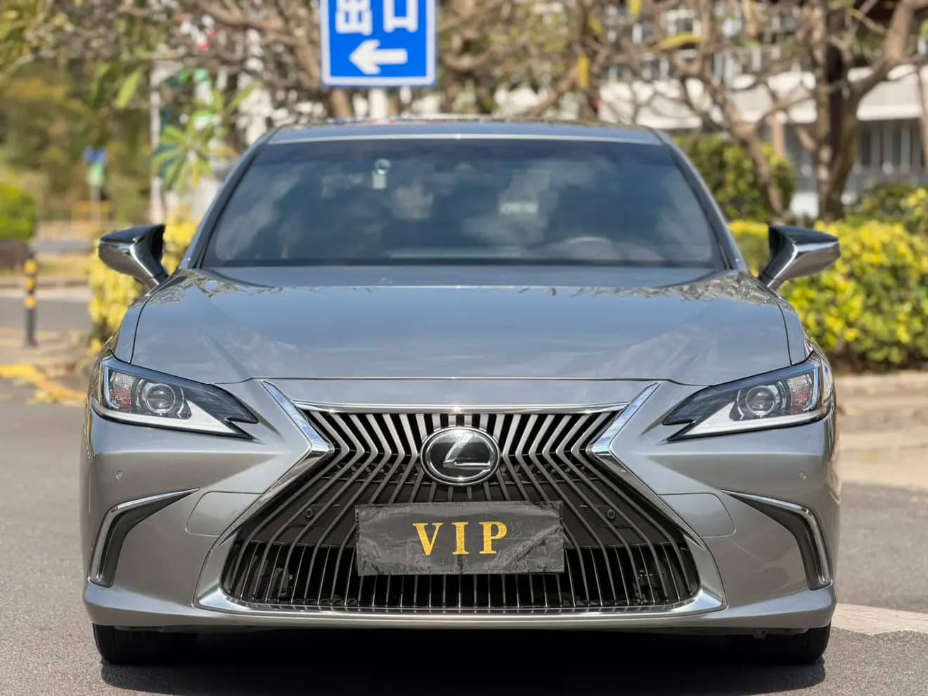 Lexus ES 2021 г. 50000 км. — фото 2