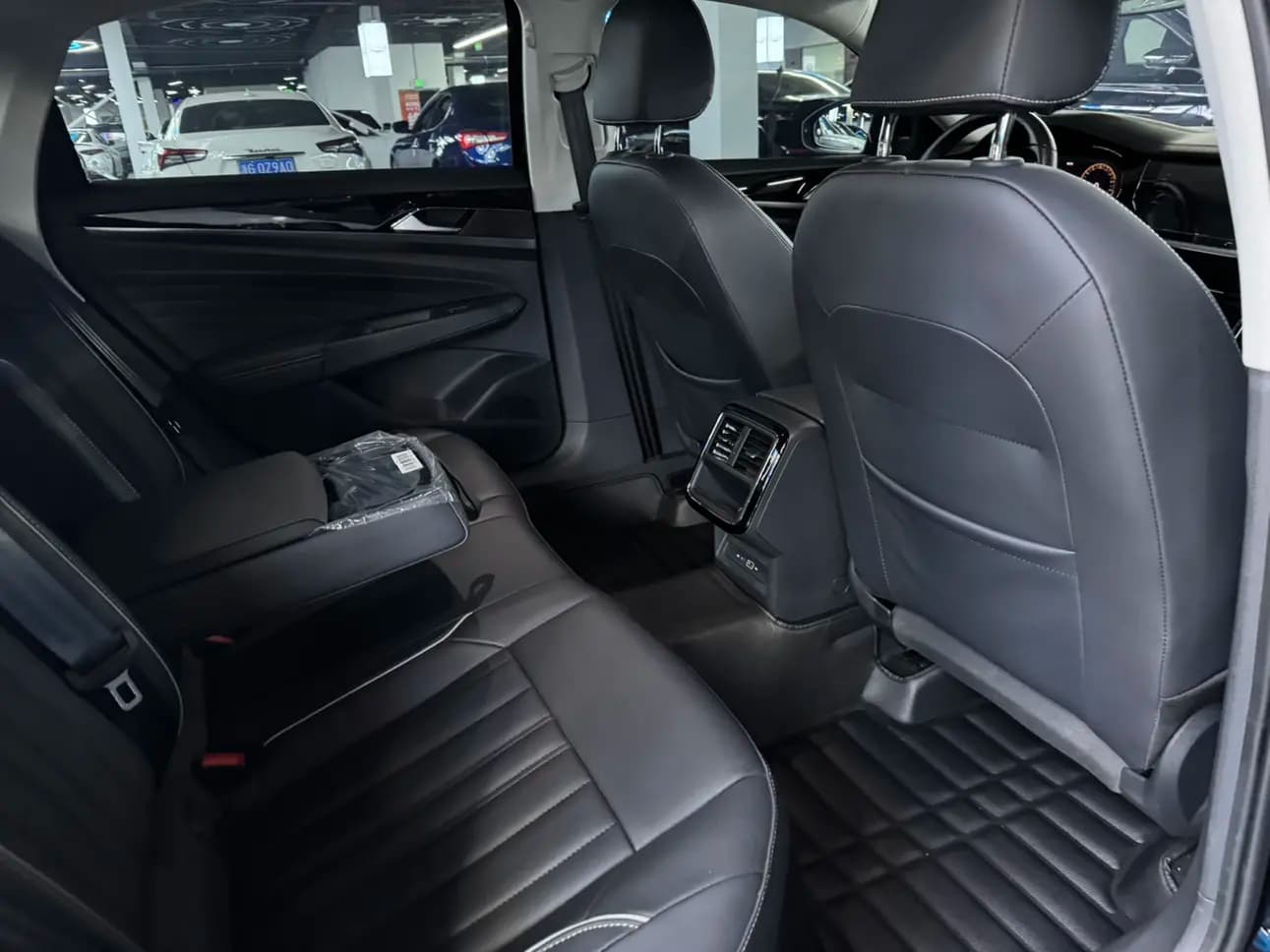 Volkswagen Passat 2022 г. 11045 км. — фото 18