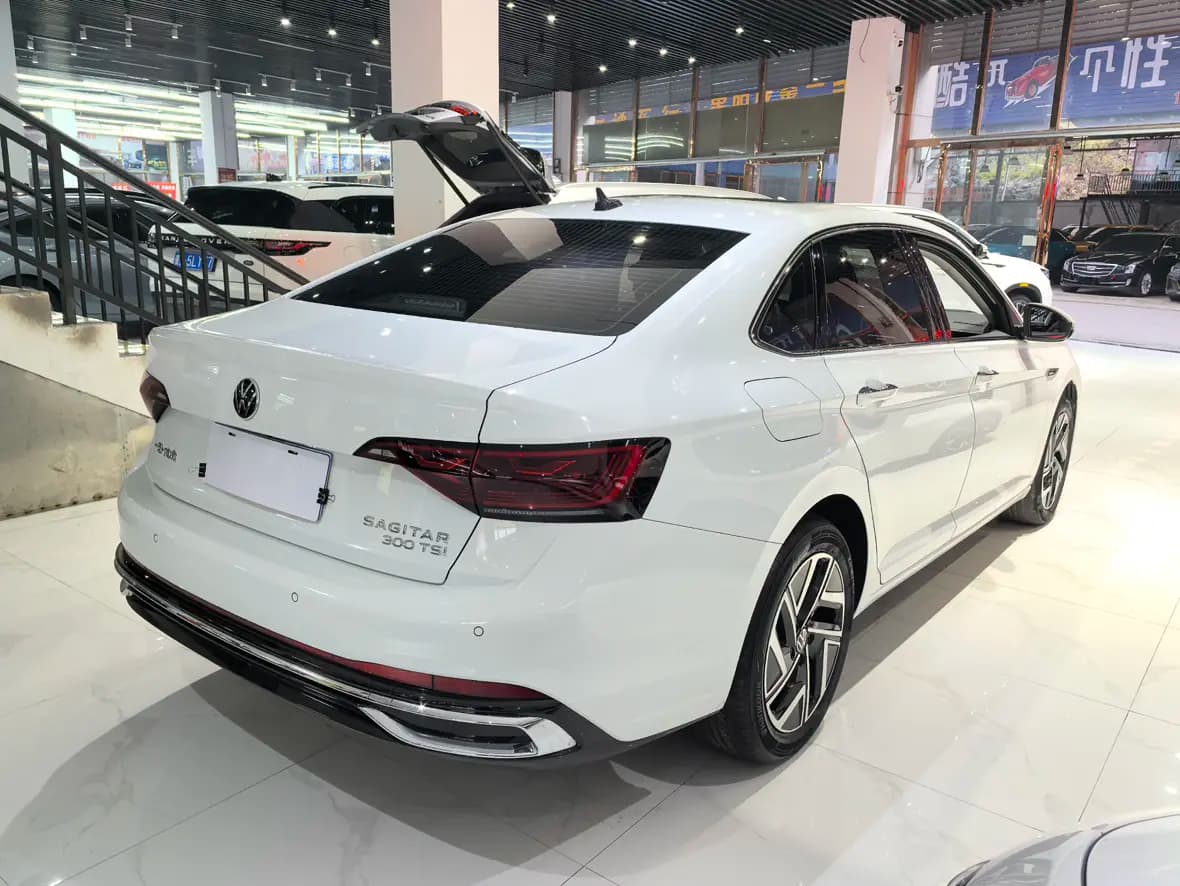 Volkswagen Sagitar 2023 г. 27000 км. — фото 6