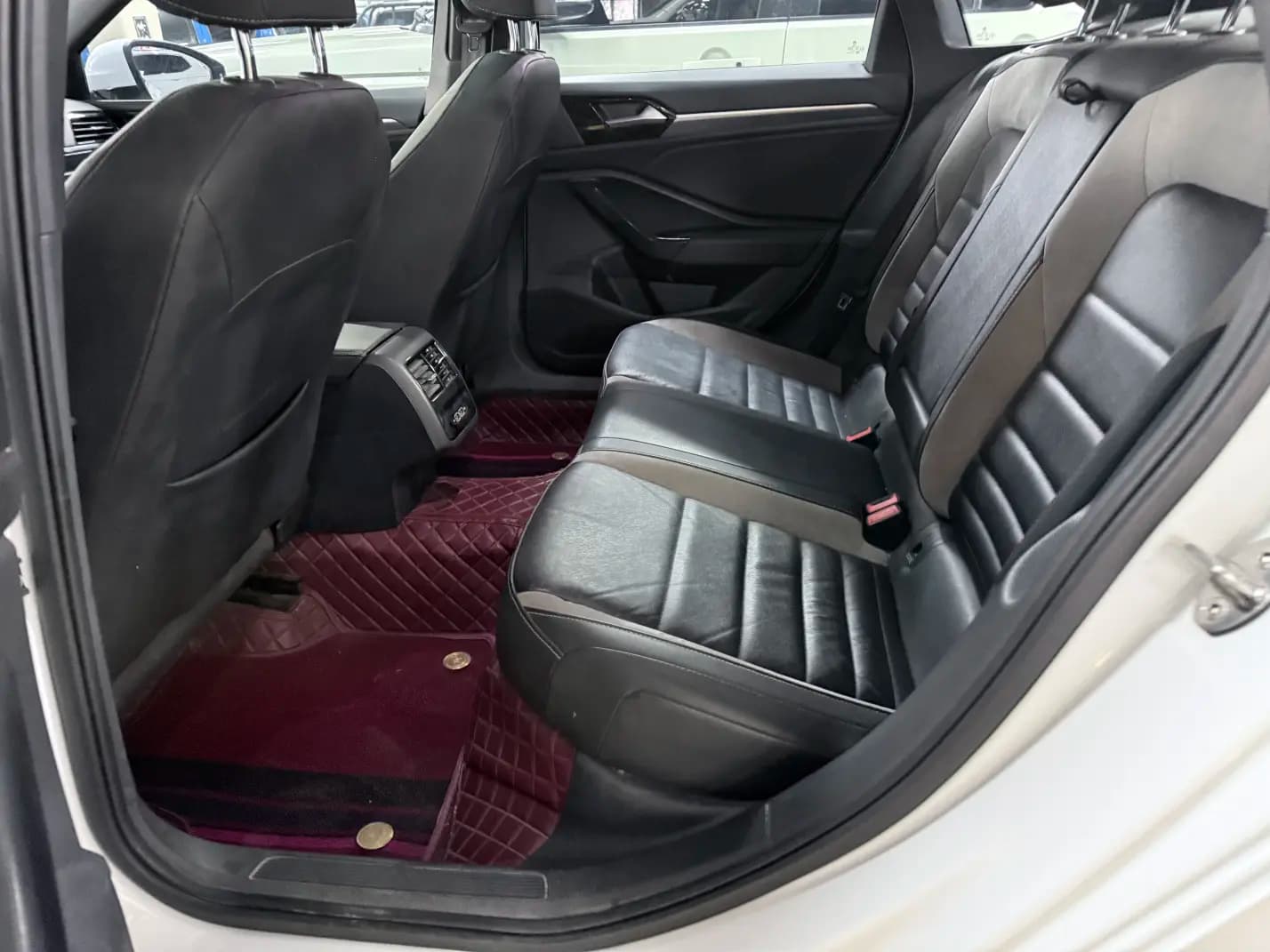 Volkswagen Sagitar 2021 г. 88123 км. — фото 18