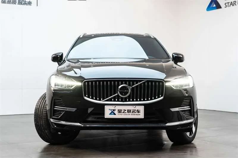 Volvo XC60 PHEV 2025 г. 8823 км. — фото 2