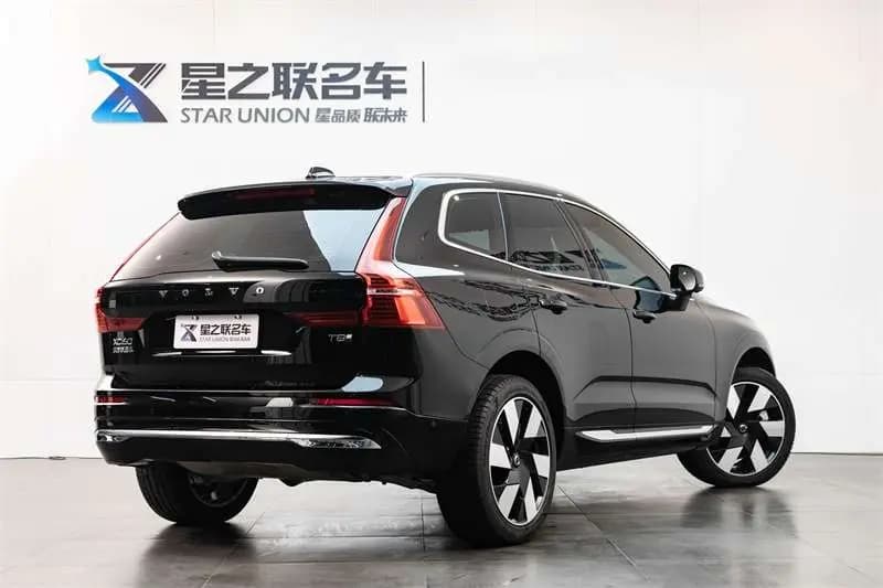 Volvo XC60 PHEV 2025 г. 8823 км. — фото 3