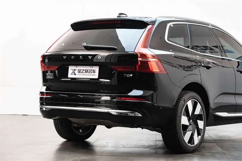 Volvo XC60 PHEV 2025 г. 8823 км. — фото 5