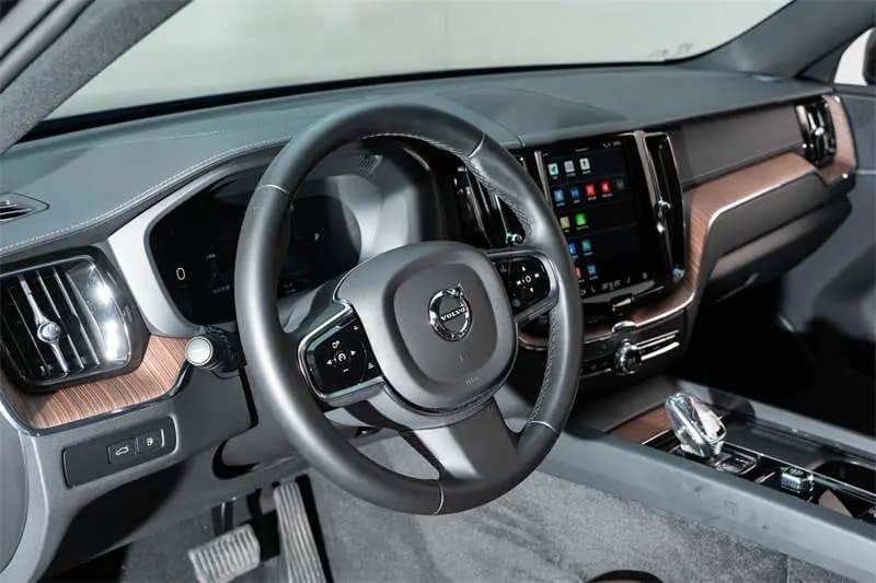 Volvo XC60 PHEV 2025 г. 8823 км. — фото 9