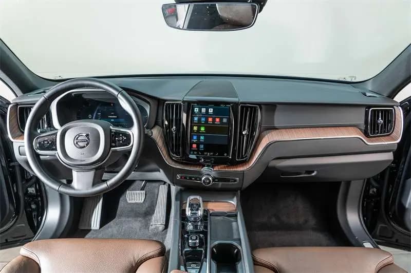 Volvo XC60 PHEV 2025 г. 8823 км. — фото 10
