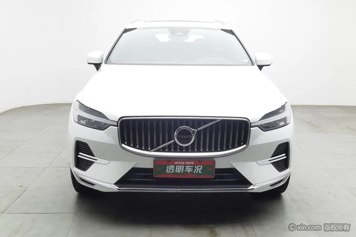 Volvo XC60 2022 г. 51025 км. — фото 2