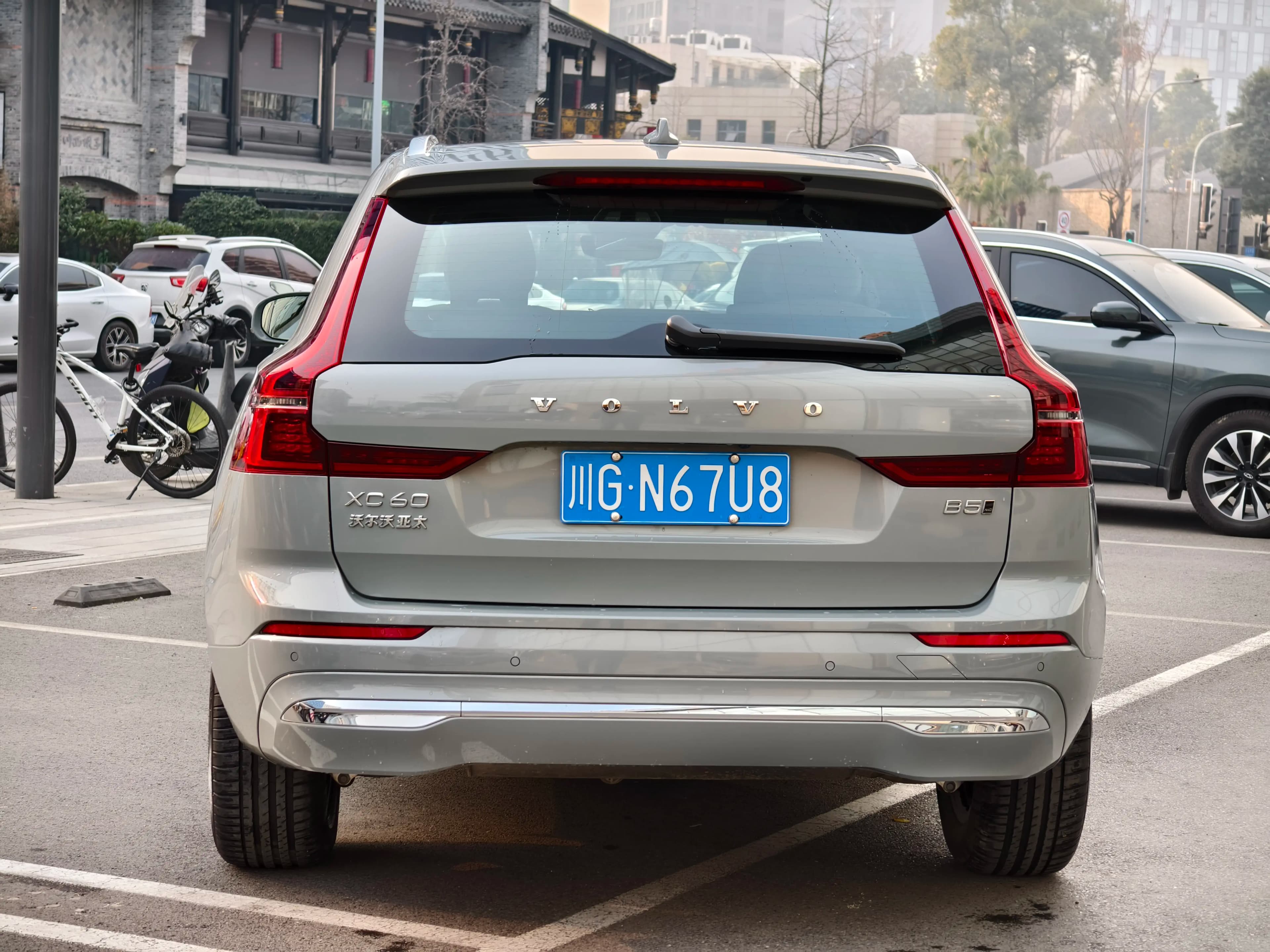 Volvo XC60 2025 г. 5000 км. — фото 5