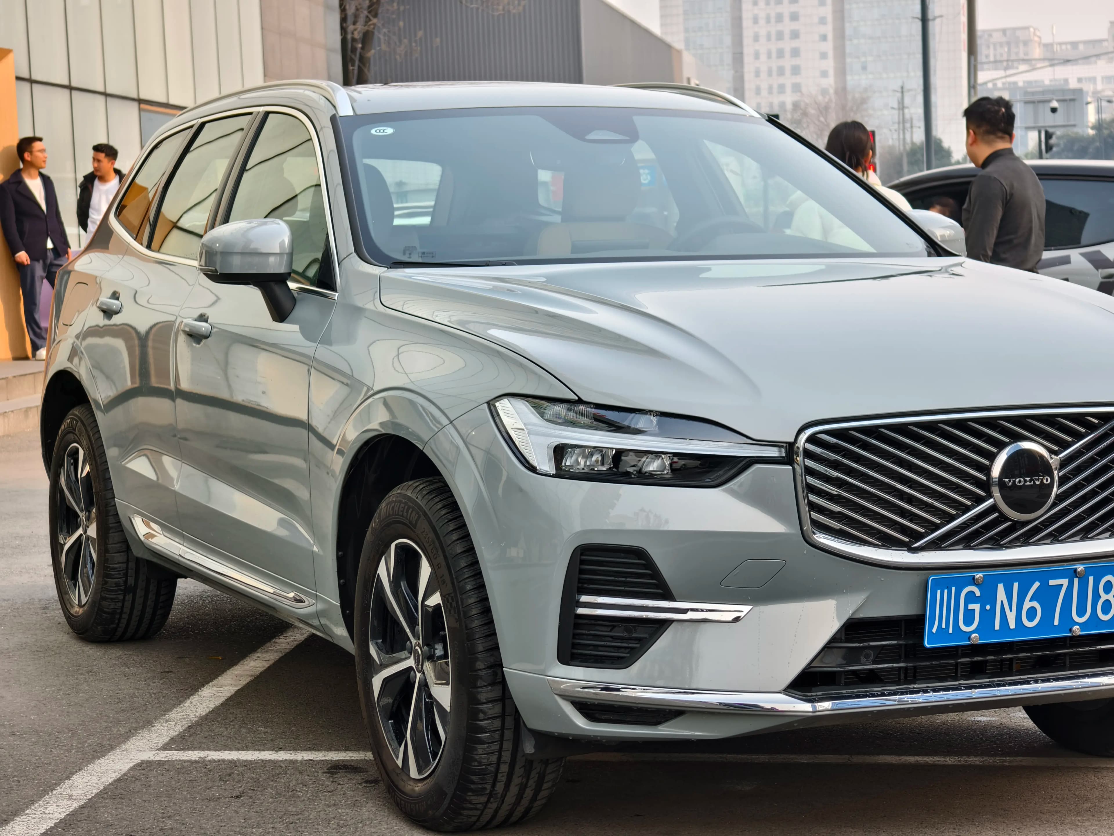 Volvo XC60 2025 г. 5000 км. — фото 7