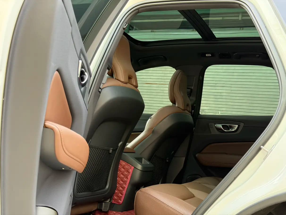 Volvo XC60 2022 г. 63000 км. — фото 13
